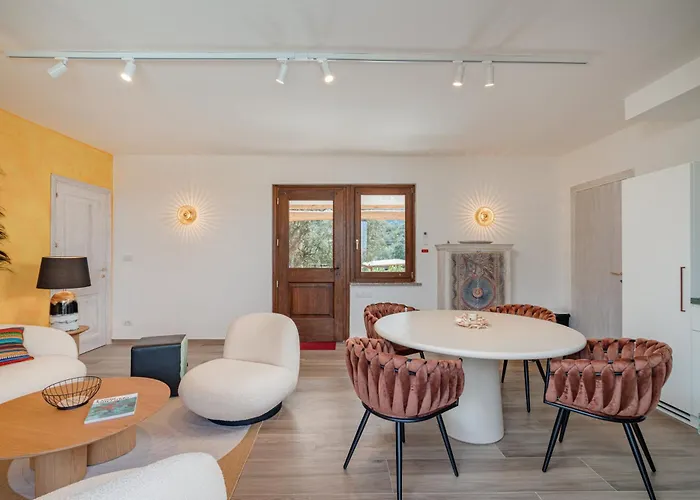 Nuova Di Design Con Piscina Privata וילה סן פנטלאו