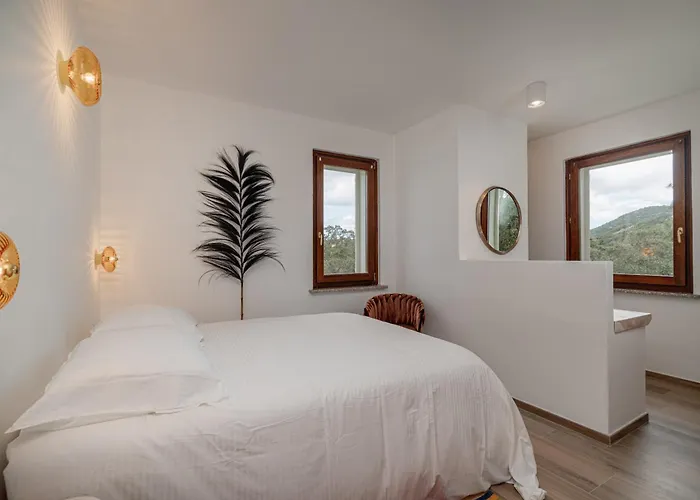 Nuova Di Design Con Piscina Privata סן פנטלאו