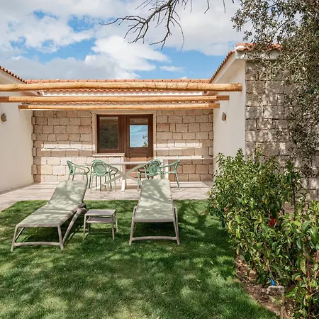Villa Nuova Di Design Con Piscina Privata San Pantaleo