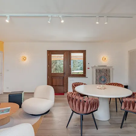 Nuova Di Design Con Piscina Privata Villa San Pantaleo